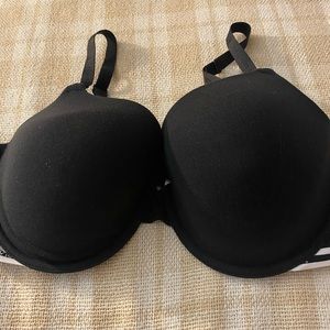 Victoria’s Secret Bra Size 38D